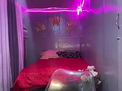 Snapshot of Delicate_Savannah chatting on 09.09.25 Delicate Savannah online show from 09.09.25