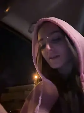 Snapshot of Zeyna1 chatting on 12.23.24 Zeyna1 online show from 12.23.24