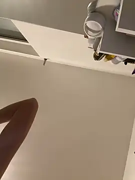 Snapshot of Zeyna1 chatting on 01.15.25 Zeyna1 online show from 01.15.25