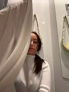 Snapshot of Zeyna1 chatting on 03.12.25 Zeyna1 online show from 03.12.25