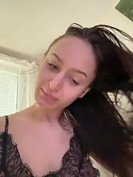 Snapshot of Zeyna1 chatting on 11.02.25 Zeyna1 online show from 11.02.25