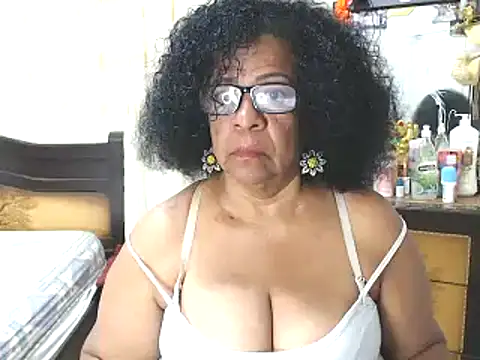 Snapshot of Yayis-hot-sexyw chatting on 12.12.24 Yayis-hot-sexyw online show from 12.12.24