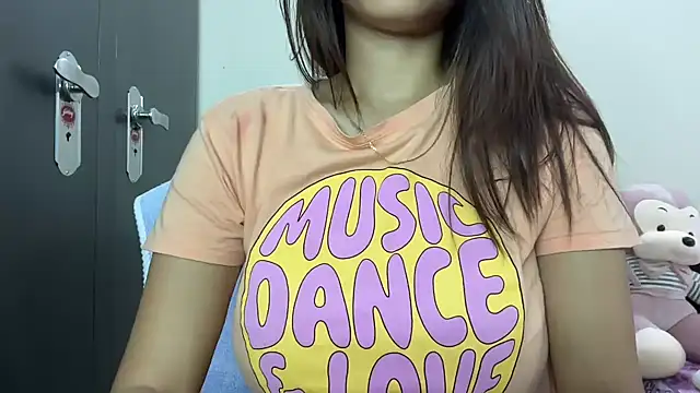 Snapshot of riya_stream chatting on 03.04.25 riya stream online show from 03.04.25