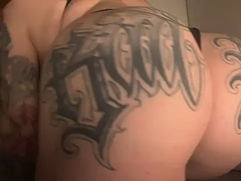 Snapshot of SabrinaRussel chatting on 03.23.25 SabrinaRussel online show from 03.23.25