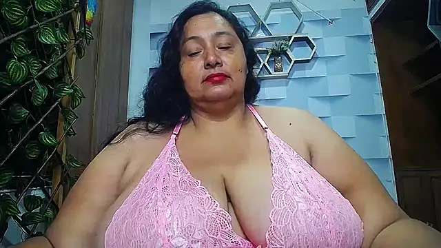 TistMature online show from 10.17.25