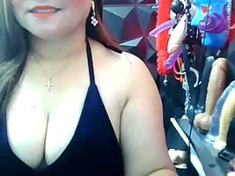 Snapshot of URFUCKINGDOLL chatting on 12.02.24 URFUCKINGDOLL online show from 12.02.24