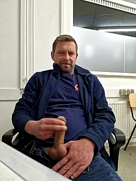 Snapshot of Mjn34 chatting on 03.14.25 Mjn34 online show from 03.14.25