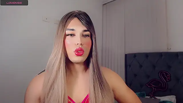 Snapshot of BIGCOCKMIA chatting on 01.29.25 BIGCOCKMIA online show from 01.29.25