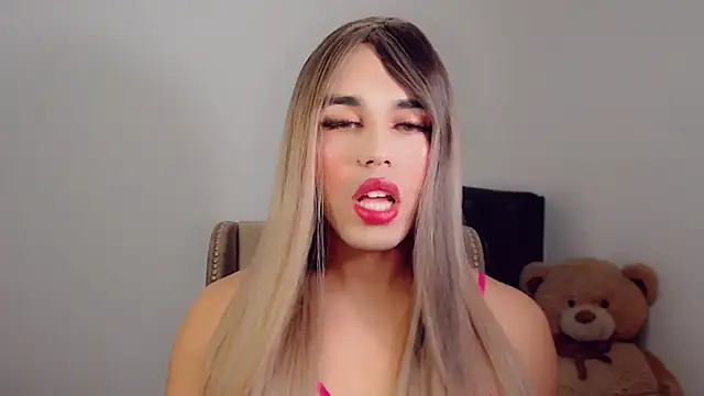 Snapshot of BIGCOCKMIA chatting on 09.11.25 BIGCOCKMIA online show from 09.11.25