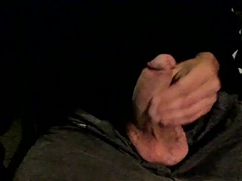 Snapshot of 20cmydick chatting on 01.21.25 20cmydick online show from 01.21.25