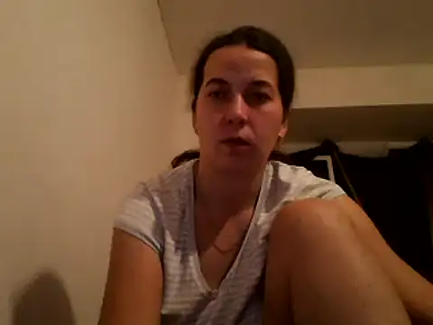 Snapshot of Tamilashaa chatting on 01.04.25 Tamilashaa online show from 01.04.25