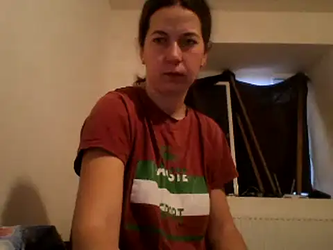 Snapshot of Tamilashaa chatting on 01.14.25 Tamilashaa online show from 01.14.25