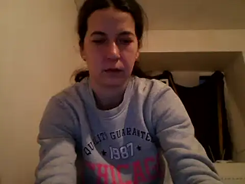 Snapshot of Tamilashaa chatting on 02.13.25 Tamilashaa online show from 02.13.25