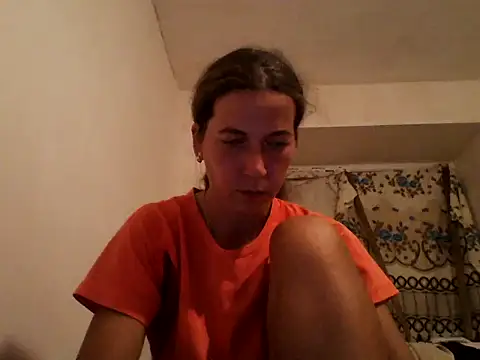 Snapshot of Tamilashaa chatting on 09.25.25 Tamilashaa online show from 09.25.25