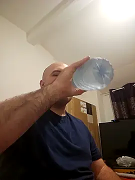 Snapshot of mario890605 chatting on 02.19.25 mario890605 online show from 02.19.25