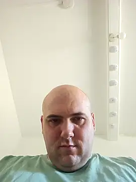 Snapshot of mario890605 chatting on 09.26.25 mario890605 online show from 09.26.25