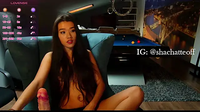 Snapshot of shachatteof chatting on 10.27.25 shachatteof online show from 10.27.25