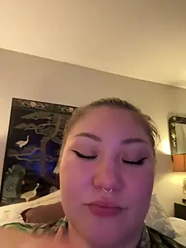 Snapshot of RosieDixx chatting on 03.02.25 RosieDixx online show from 03.02.25