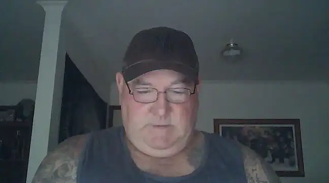 Snapshot of HOTANAL chatting on 01.05.25 HOTANAL online show from 01.05.25