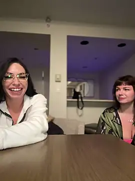 Snapshot of annablisss chatting on 03.17.25 annablisss online show from 03.17.25