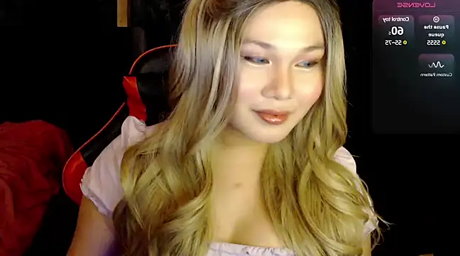 Snapshot of stacey_wills44 chatting on 12.20.24 stacey wills44 online show from 12.20.24