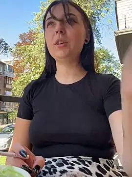 Snapshot of hanahaki chatting on 09.21.25 hanahaki online show from 09.21.25