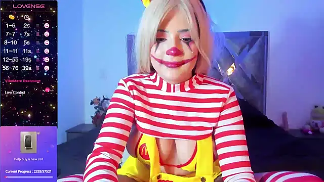 Snapshot of cutesarah_ chatting on 12.02.24 cutesarah online show from 12.02.24