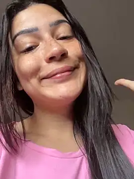 Snapshot of cutesarah_ chatting on 01.04.25 cutesarah online show from 01.04.25