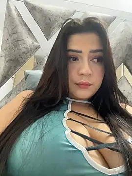 Snapshot of cutesarah_ chatting on 01.20.25 cutesarah online show from 01.20.25