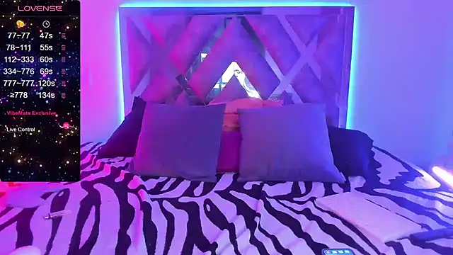 Snapshot of cutesarah_ chatting on 03.21.25 cutesarah online show from 03.21.25