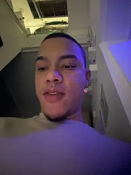 Snapshot of BestMasterForYou chatting on 10.21.25 BestMasterForYou online show from 10.21.25