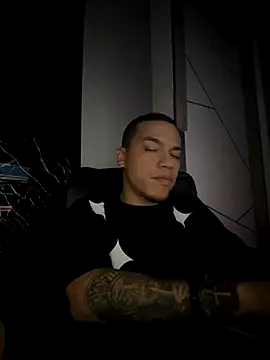 Snapshot of BestMasterForYou chatting on 10.26.25 BestMasterForYou online show from 10.26.25