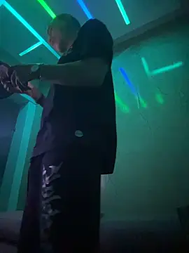 Snapshot of BestMasterForYou chatting on 11.08.25 BestMasterForYou online show from 11.08.25