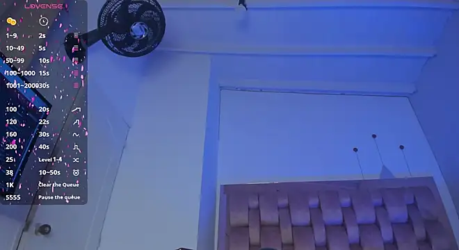 Snapshot of swt-booty chatting on 12.16.24 swt-booty online show from 12.16.24
