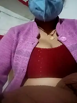 Snapshot of Lattika-Bhabhi chatting on 12.30.24 Lattika-Bhabhi online show from 12.30.24