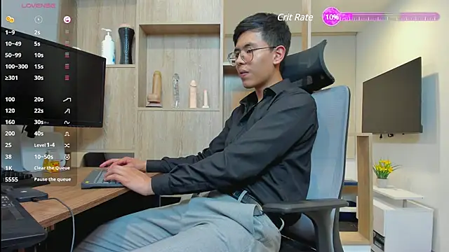 Snapshot of Jacob-Evans_ chatting on 01.05.25 Jacob-Evans online show from 01.05.25