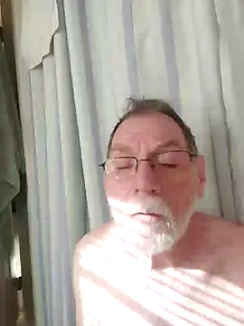 Snapshot of CDforU chatting on 01.14.25 CDforU online show from 01.14.25