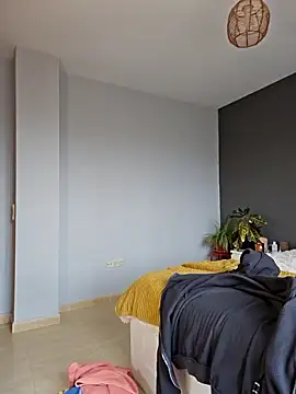 Snapshot of Goldenlace chatting on 03.05.25 Goldenlace online show from 03.05.25