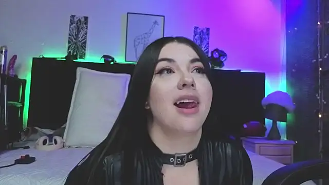 Snapshot of Liah_santos chatting on 10.13.25 Liah santos online show from 10.13.25