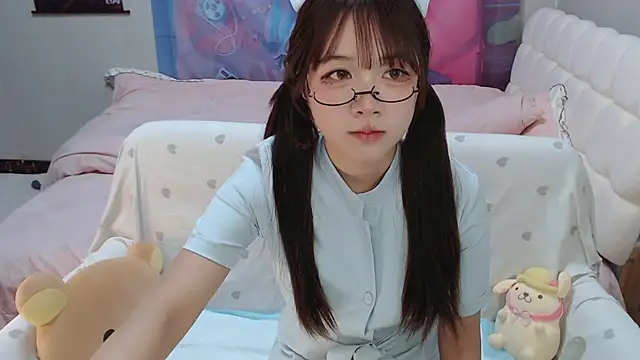 Sakura Anne online show from 02.20.25