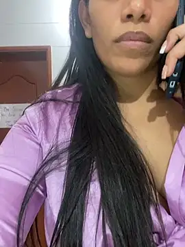 ArielleMillerr online show from 12.30.24