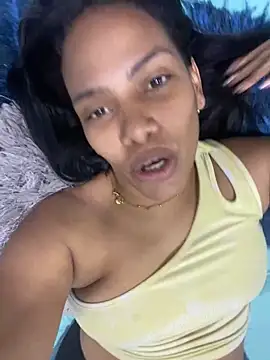 ArielleMillerr online show from 12.31.24