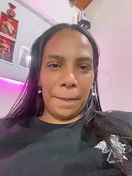 ArielleMillerr online show from 01.10.25