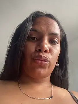 ArielleMillerr online show from 03.04.25