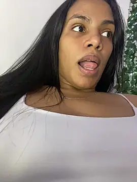 ArielleMillerr online show from 03.20.25