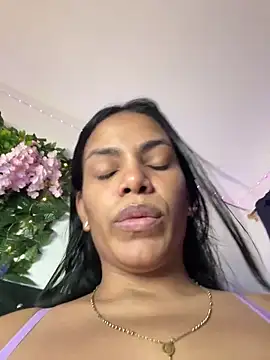 ArielleMillerr online show from 10.08.25
