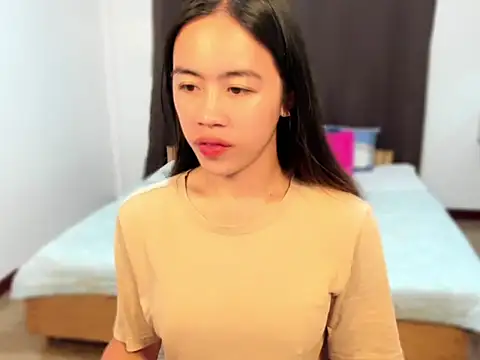 Snapshot of Emma_Jones88 chatting on 09.17.25 Emma Jones88 online show from 09.17.25