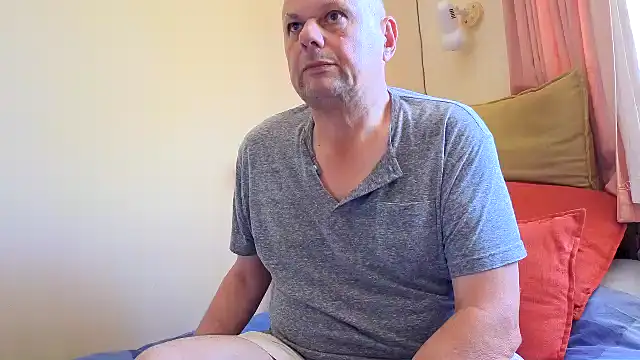 Snapshot of DaddyCumBumZA chatting on 03.02.25 DaddyCumBumZA online show from 03.02.25