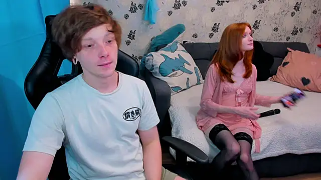 Snapshot of lakmsrrrmrrr chatting on 10.19.25 lakmsrrrmrrr online show from 10.19.25