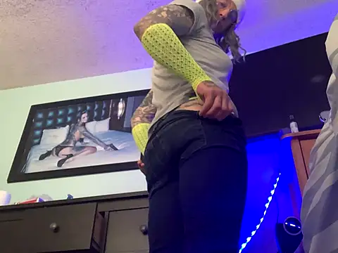 Kik SickSlut88 online show from 10.11.25